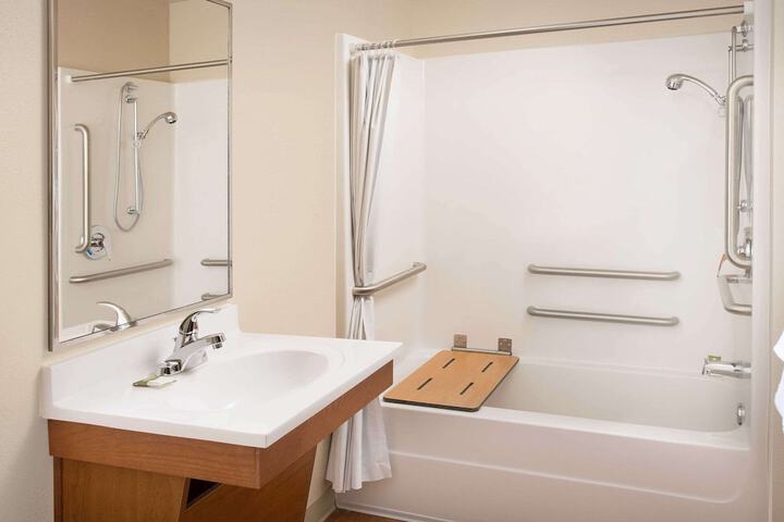 Room 20 of 25