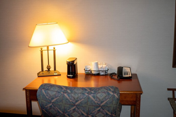 Room 11 of 17