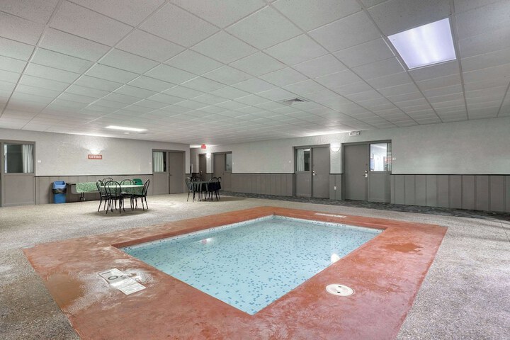 Pool 12 of 72