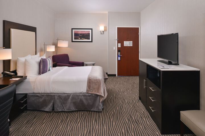 Room 13 of 36