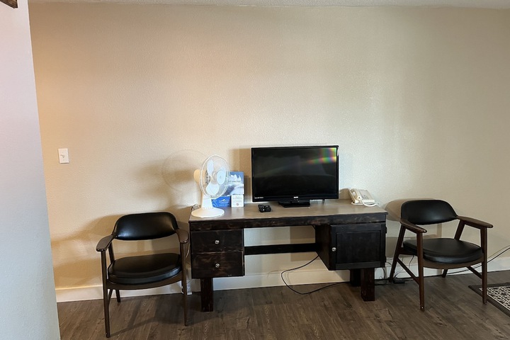 Room 28 of 56