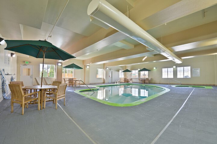 Pool 11 of 58