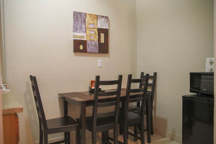 Room 32 of 67
