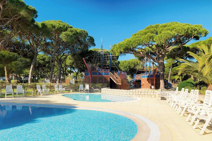Pine Cliffs Ocean Suites a Luxury Collection Resort & Spa