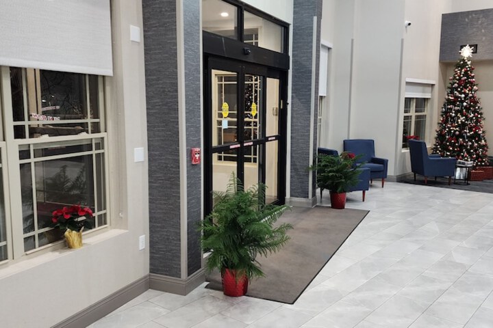 La Quinta Inn & Suites by Wyndham Lake George