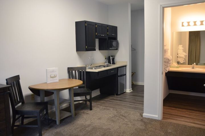 Room 14 of 66