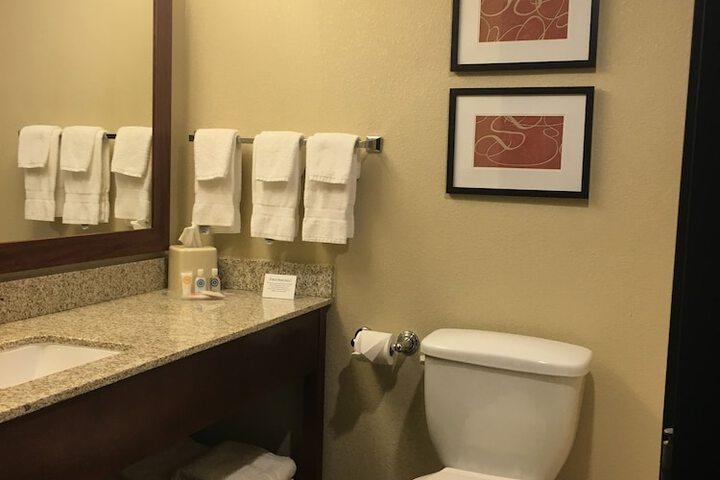 Room 21 of 31
