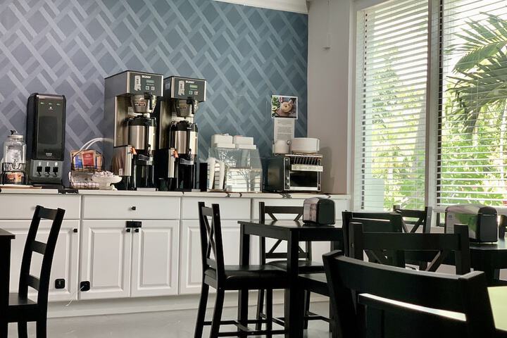 Atrium Hotel Trademark Collection by Wyndham