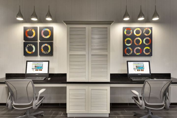 Business Center 20 of 22