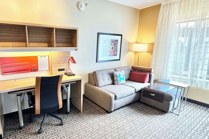Room 22 of 34