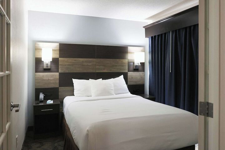 Room 41 of 109