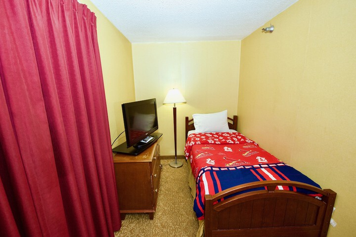 Room 13 of 57