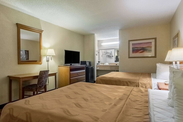 Room 16 of 27