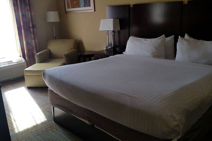 Holiday Inn Express Hotel & Suites PERRY by IHG