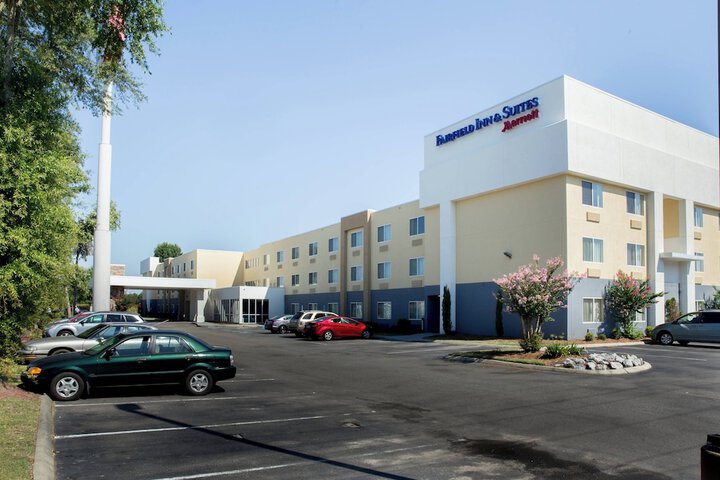 Hotel 3 of 70