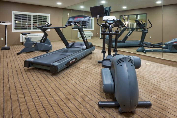 Holiday Inn Express Devils Lake by IHG