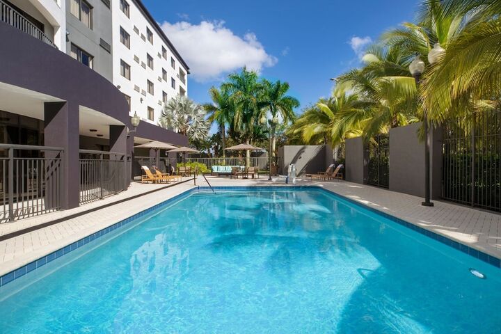 Pool 6 of 34