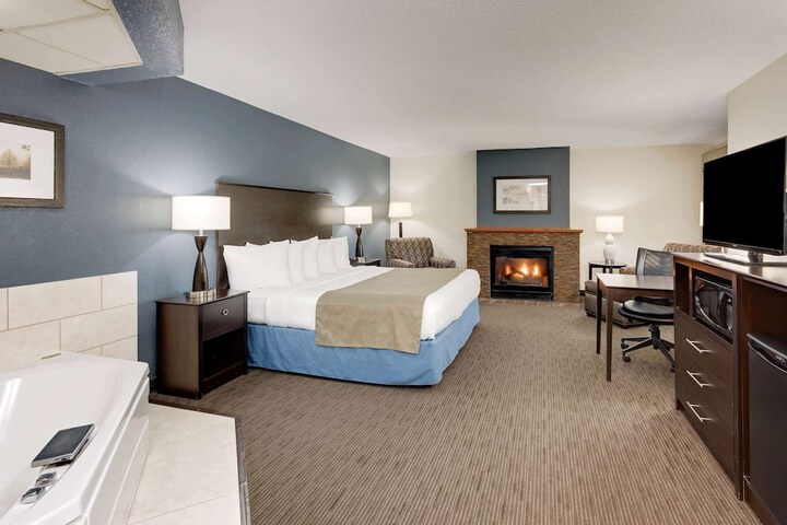 Baymont by Wyndham Owatonna