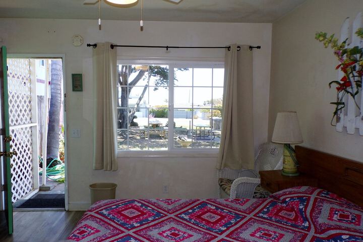 Room 53 of 90