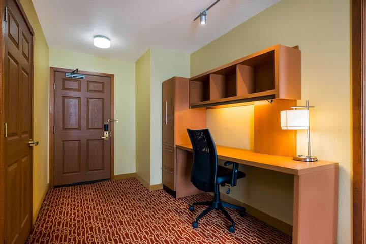 Room 16 of 53