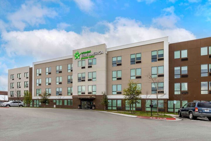 Hotel 2 of 32