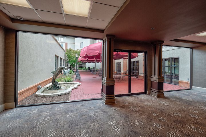 DoubleTree by Hilton Hotel Bloomington