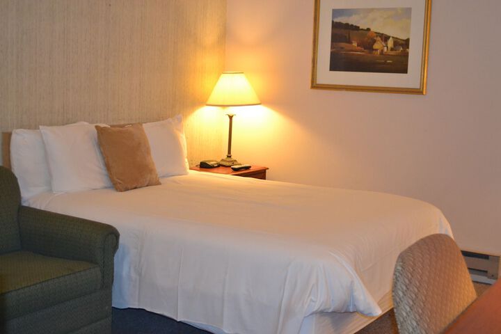 Room 9 of 20