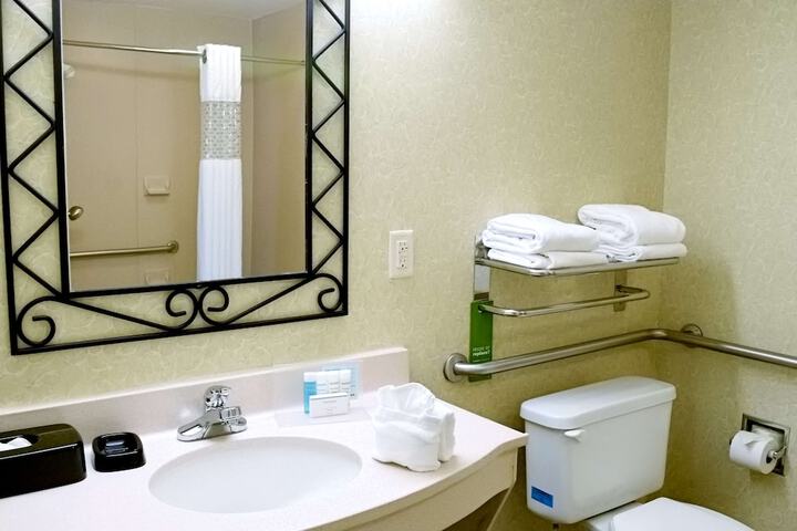 Room 18 of 45