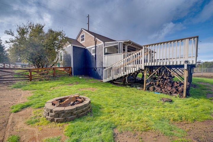 blackberry Cottage w / Yard Near Westport & Beach
