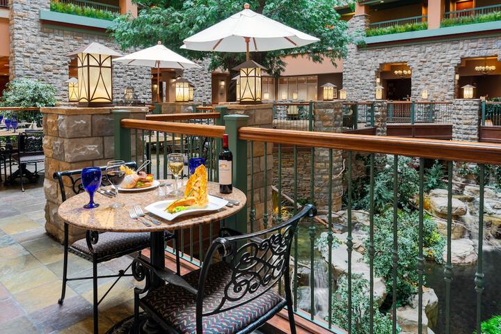 Chateau on the Lake Resort Spa and Convention Center