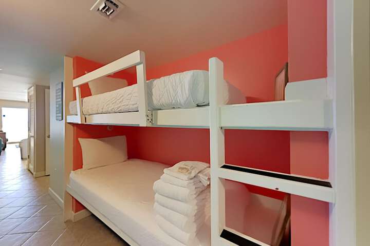 Room 35 of 102