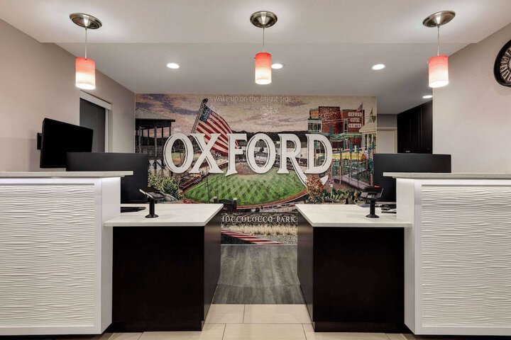 La Quinta Inn & Suites by Wyndham Oxford - Anniston