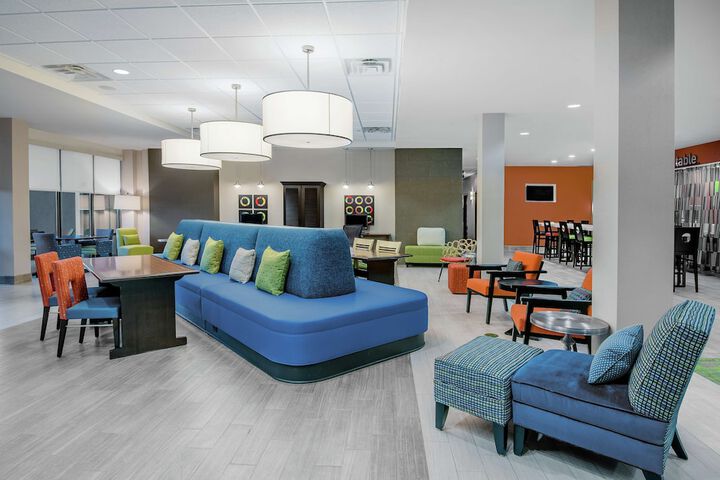 Hotel Interior 7 of 39