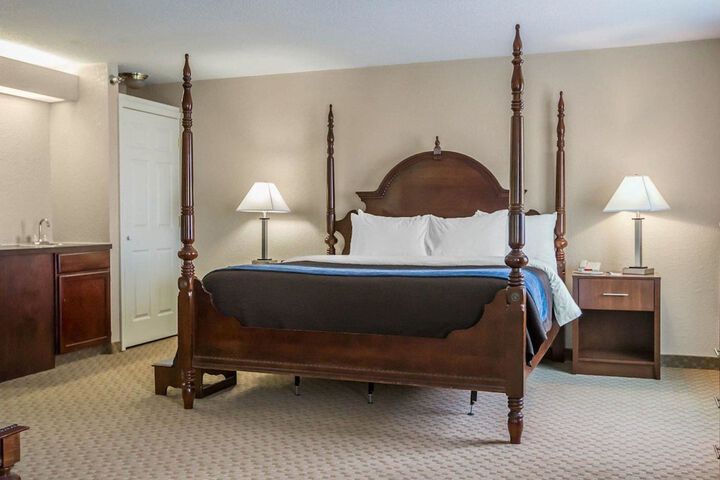 Room 21 of 56