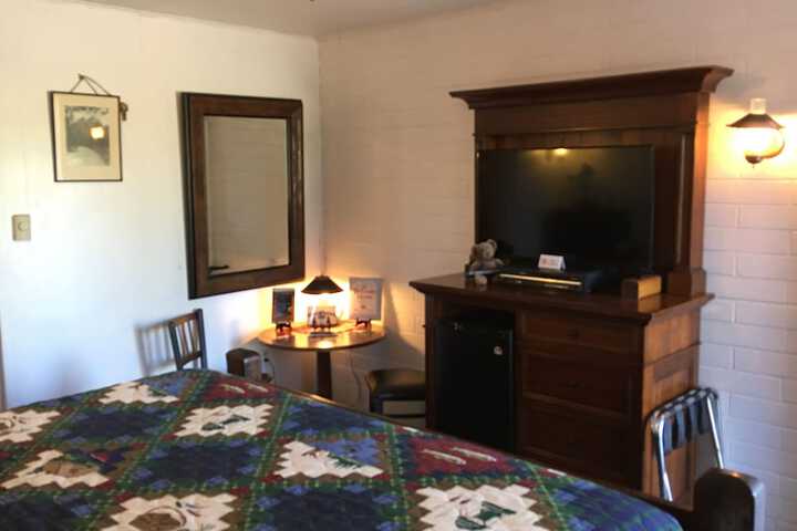 Room 36 of 90