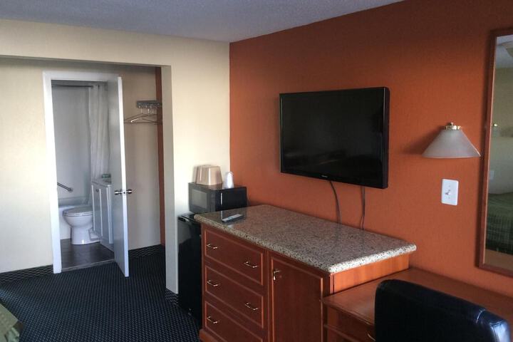 Room 34 of 50