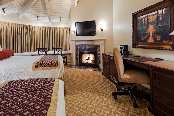 Room 6 of 16