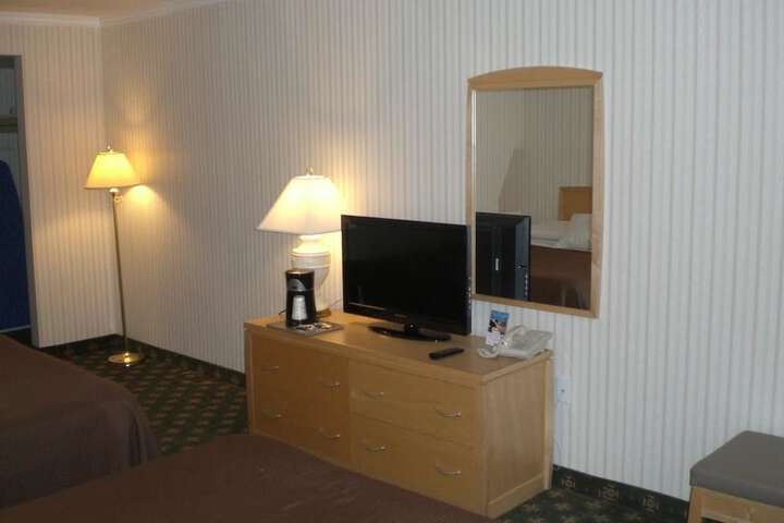 Room 29 of 40