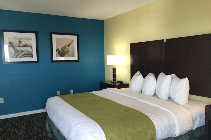 Room 21 of 36