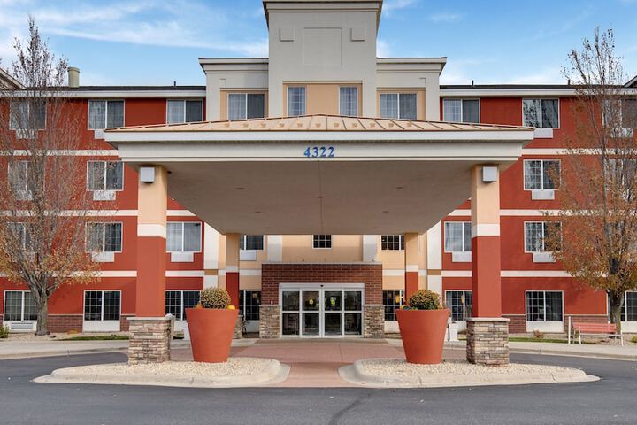 Holiday Inn Express Hotel & Suites St. Cloud by IHG