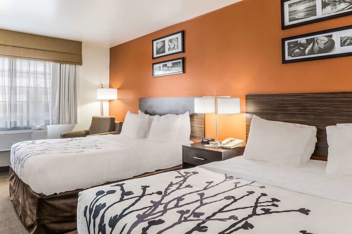 Sleep Inn & Suites North Liberty - Liberty City