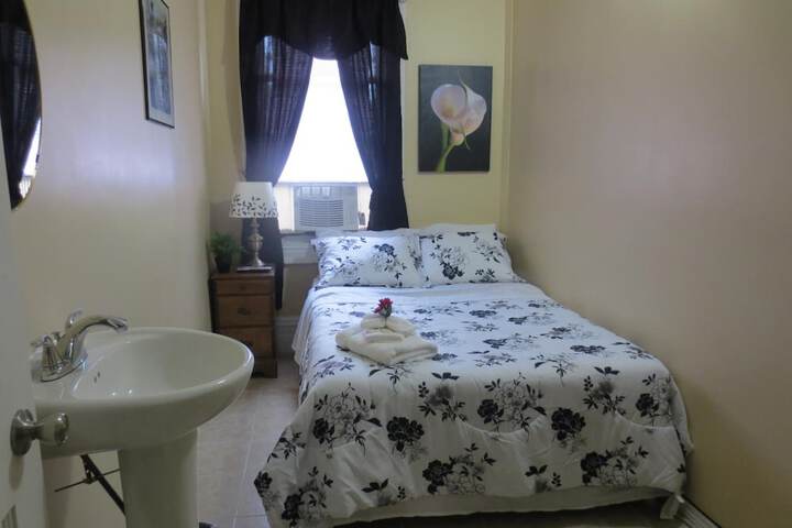 Room 19 of 38