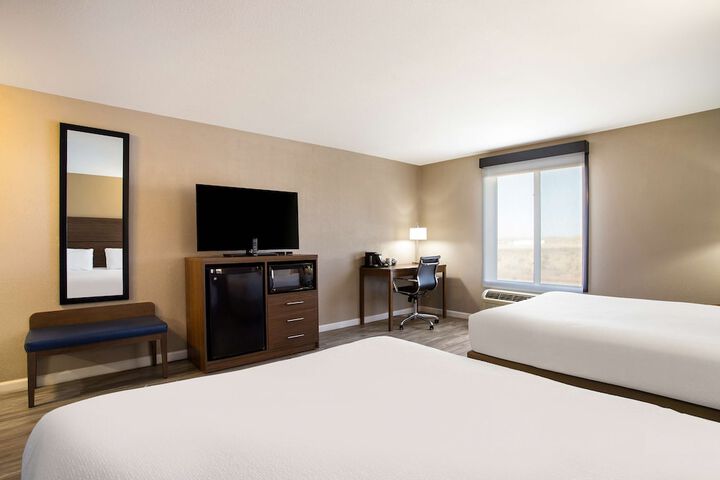 Room 14 of 33