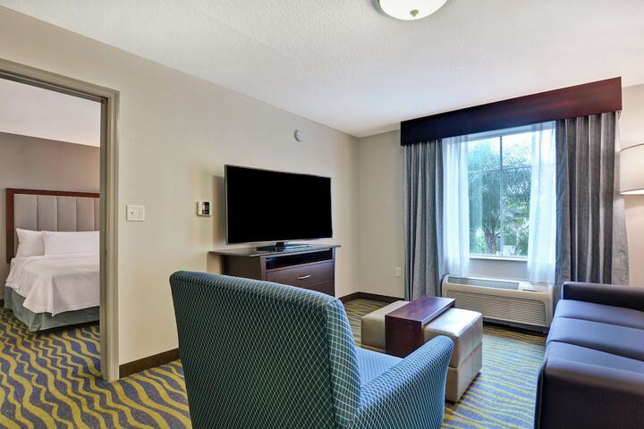 Room 27 of 53