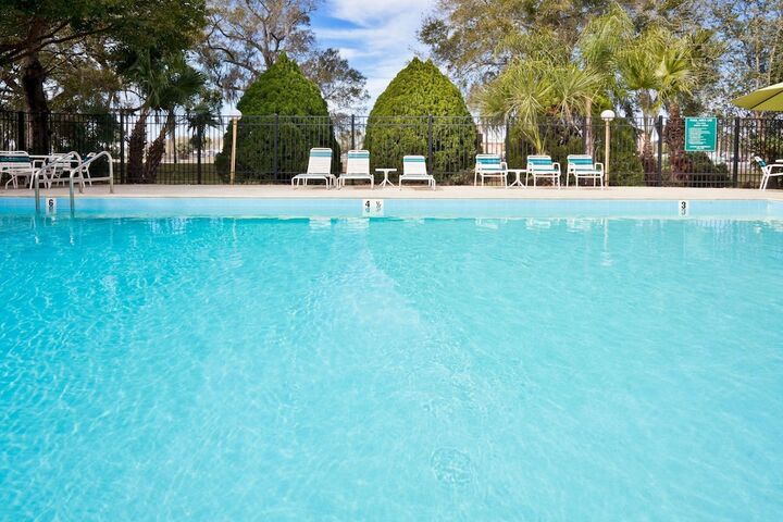 Pool 6 of 32