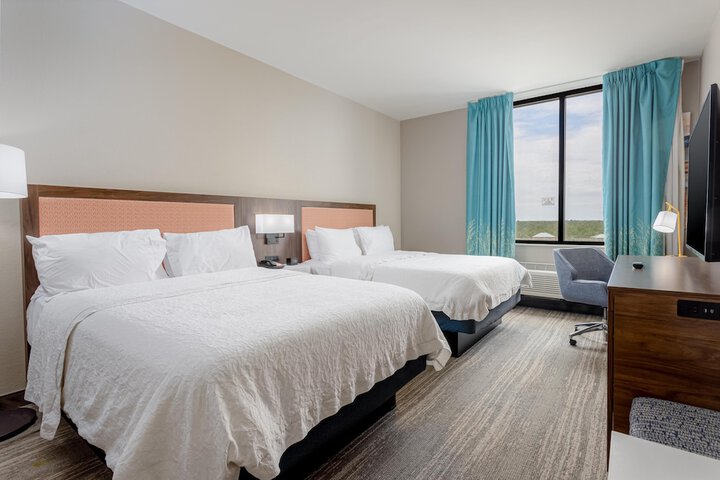 Hampton Inn & Suites Orange Beach / Gulf Front