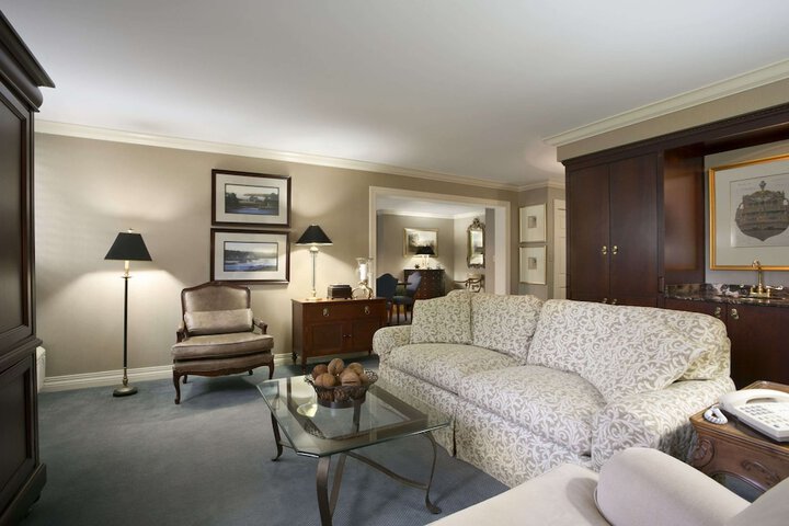 Room 12 of 21
