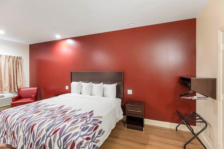 Room 31 of 40