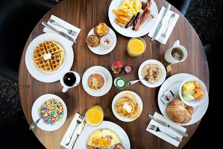 Breakfast/Coffee Service 53 of 63
