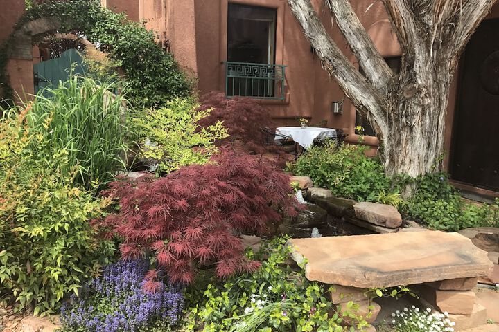 Hotel Exterior 272 of 285